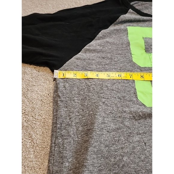 Men’s American Eagle Athletic Fit Shirt Ringer Tee XL 55 Gray Black 3/4Sleeve - Picture 8 of 10